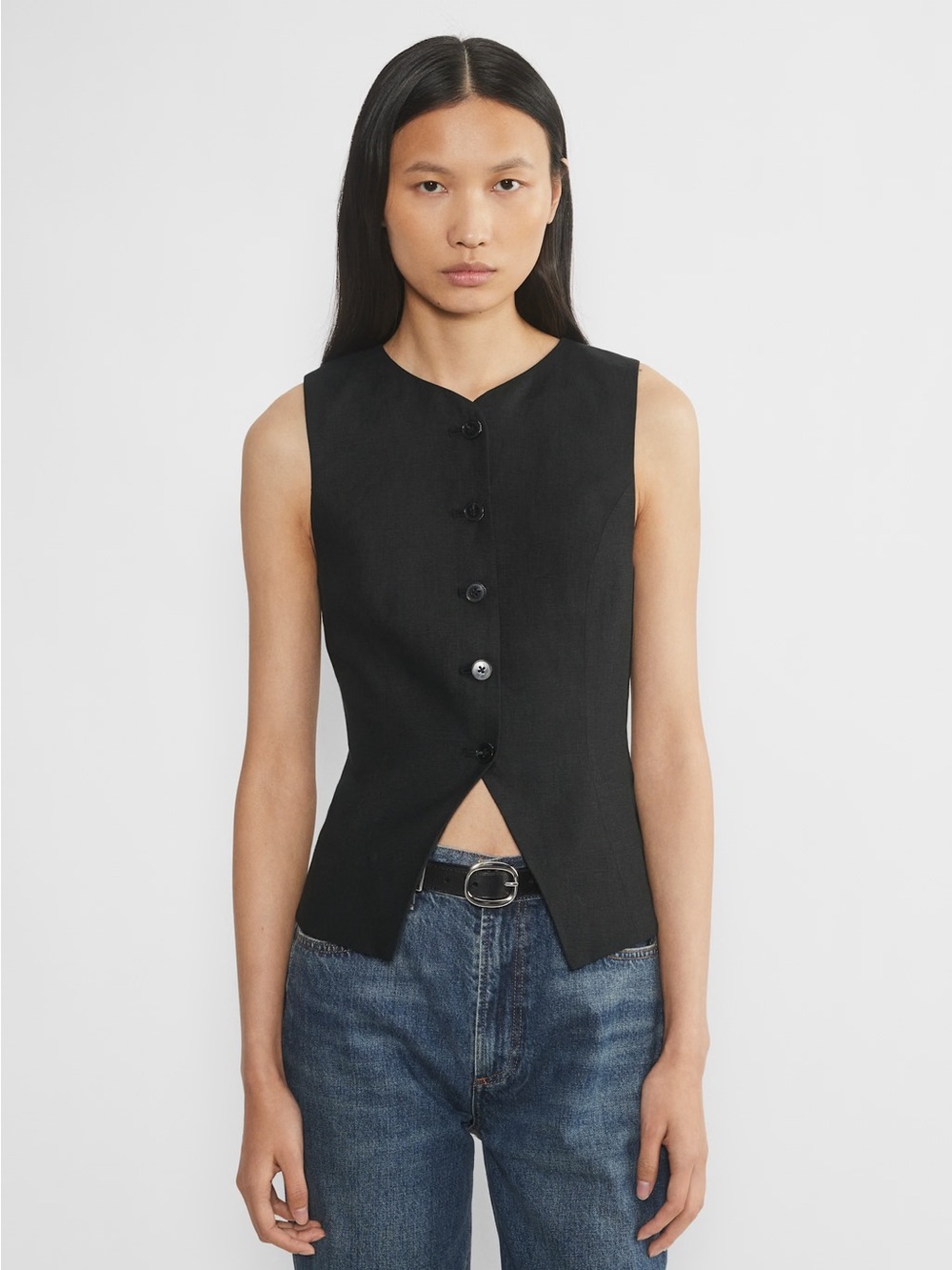 Wilfred Regal Vest